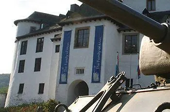 Hotel Du Commerce - Restaurant La Table De 3*