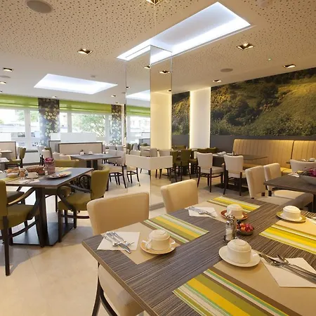 Szálloda Du Commerce - Restaurant La Table De