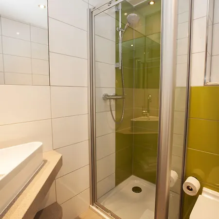 Du Commerce - Restaurant La Table De 3*