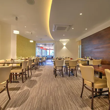 Du Commerce - Restaurant La Table De Hotel 3*