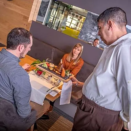 Du Commerce - Restaurant La Table De 3*