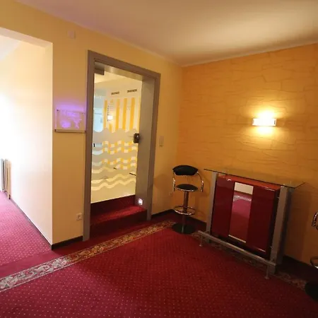 Hotel Du Commerce - Restaurant La Table De Clervaux