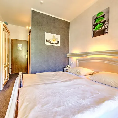 Du Commerce - Restaurant La Table De Hotell