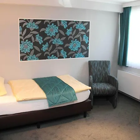 Hotel Du Commerce - Restaurant La Table De Clervaux