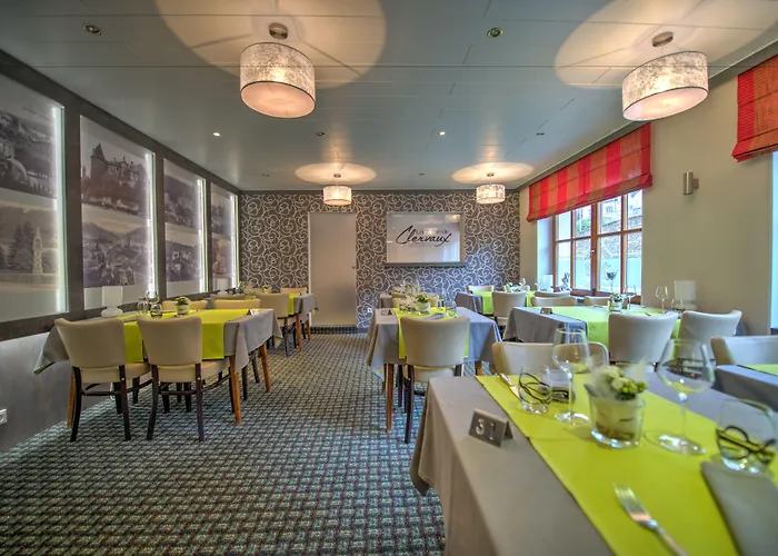 Du Commerce - Restaurant La Table De 3* 클레르보