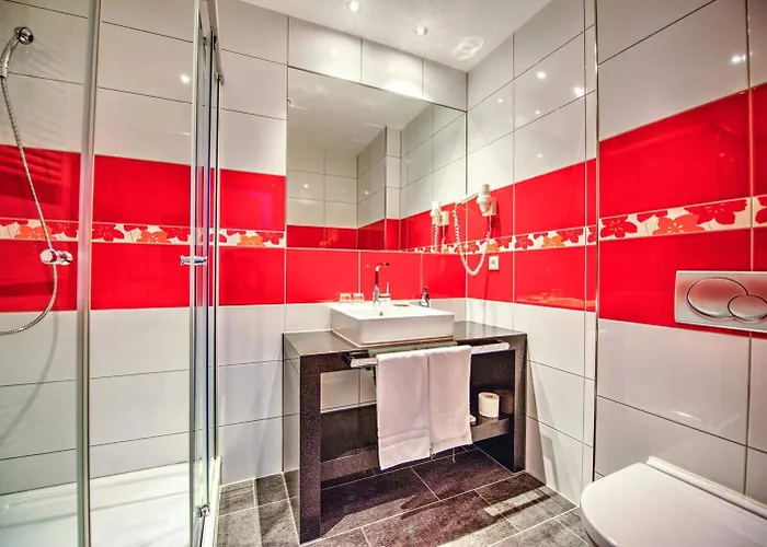 Du Commerce - Restaurant La Table De 3*